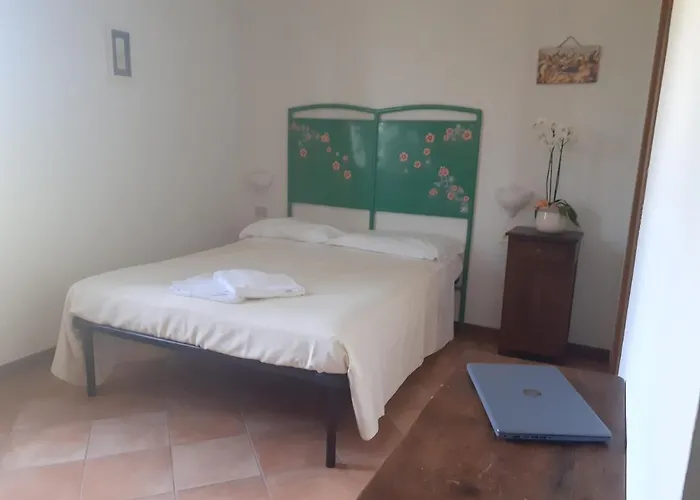 Locanda Delle Grotte Di Onferno بيت ريفي