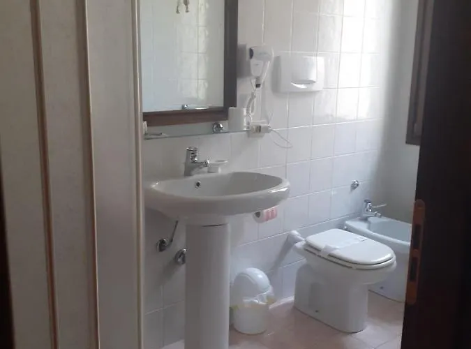 Locanda Delle Grotte Di Onferno Πανδοχείο