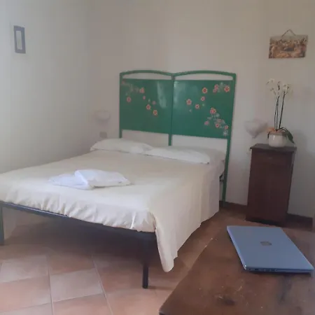 Locanda Delle Grotte Di Onferno Fogadó