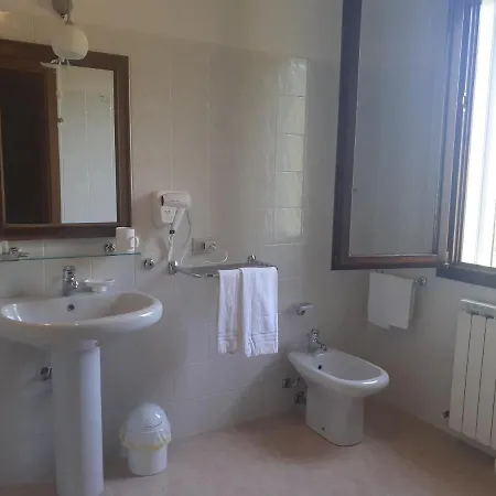 イン Locanda Delle Grotte Di Onferno