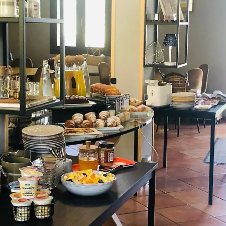 Locanda Delle Grotte Di Onferno イン *