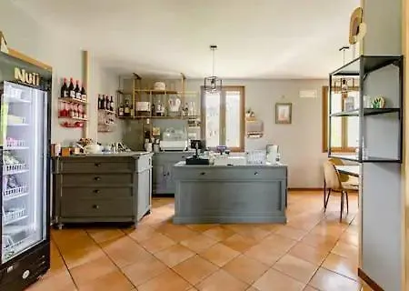 イン Locanda Delle Grotte Di Onferno ジェンマーノ